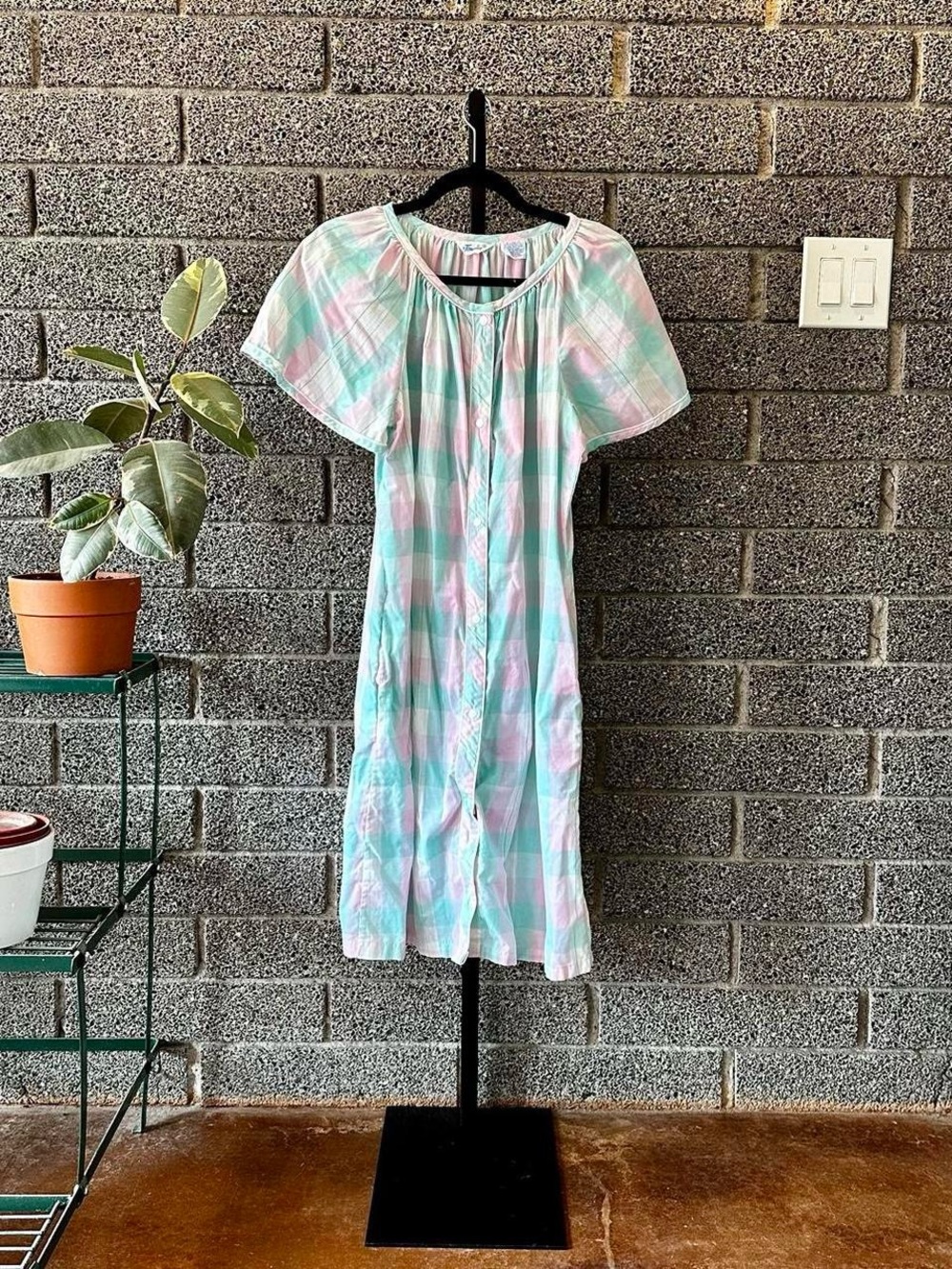 Vintage 1960s Tommies Pastel Housecoat Nightgown